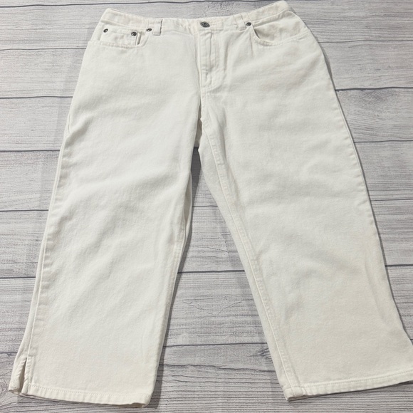 Liz Claiborne Denim - Liz Claiborne Women's White Cropped Jeans